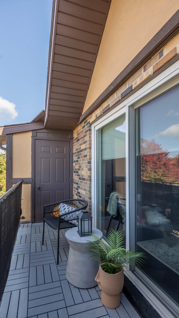 1234 Chalet Road #301, Naperville, IL 60563