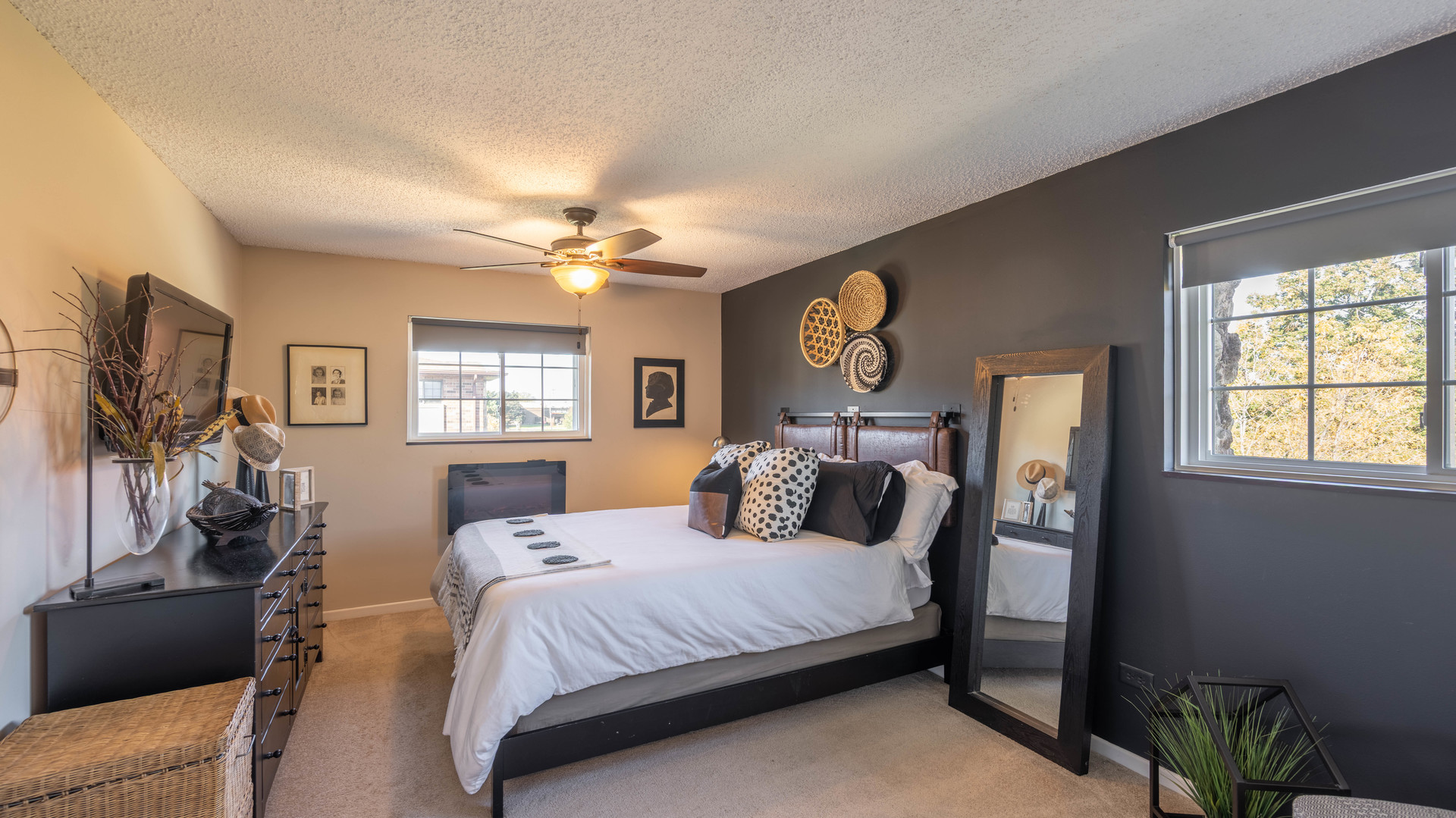 1234 Chalet Road #301, Naperville, IL 60563