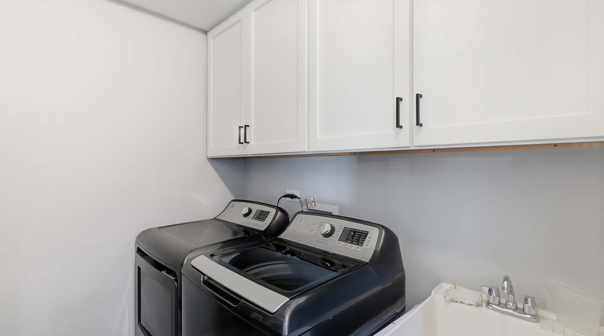 416 N CASS Avenue #6, Westmont, IL 60559