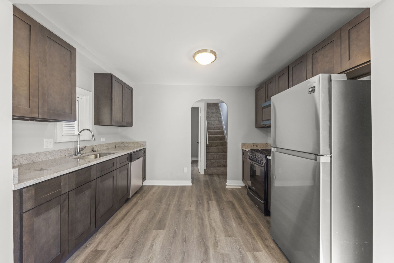 5701 W 89th Place, Oak Lawn, IL 60453