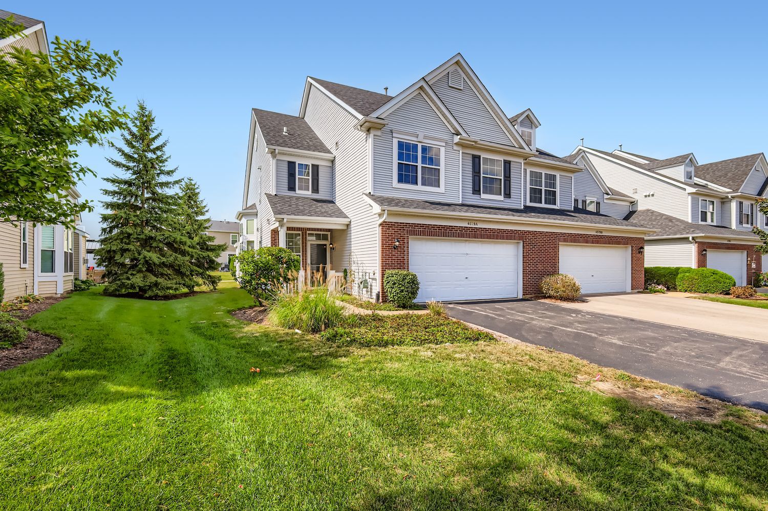 4579 Half Moon Drive #A, Yorkville, IL 60560