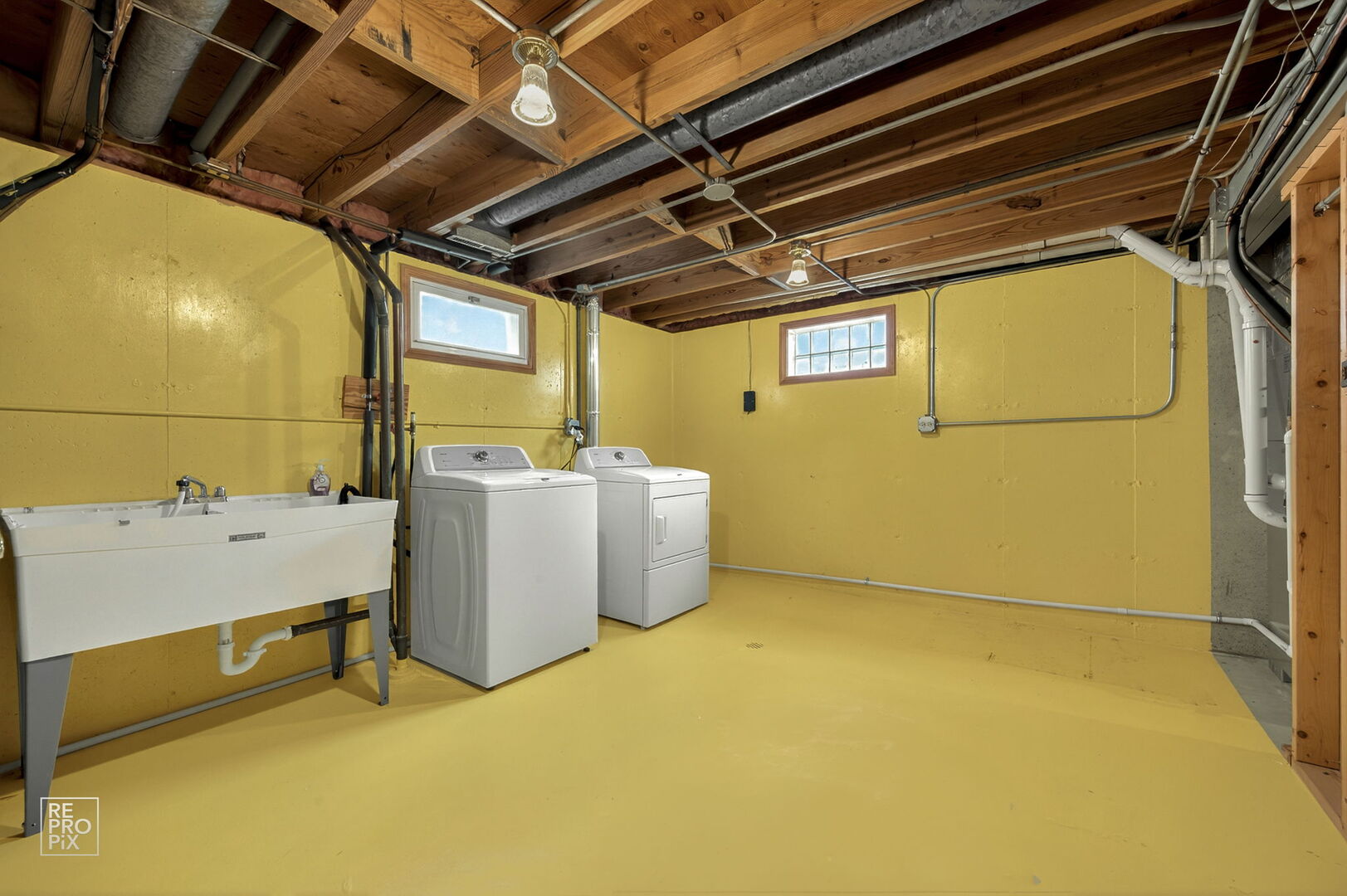 17954 W Big Oaks Road, Grayslake, IL 60030