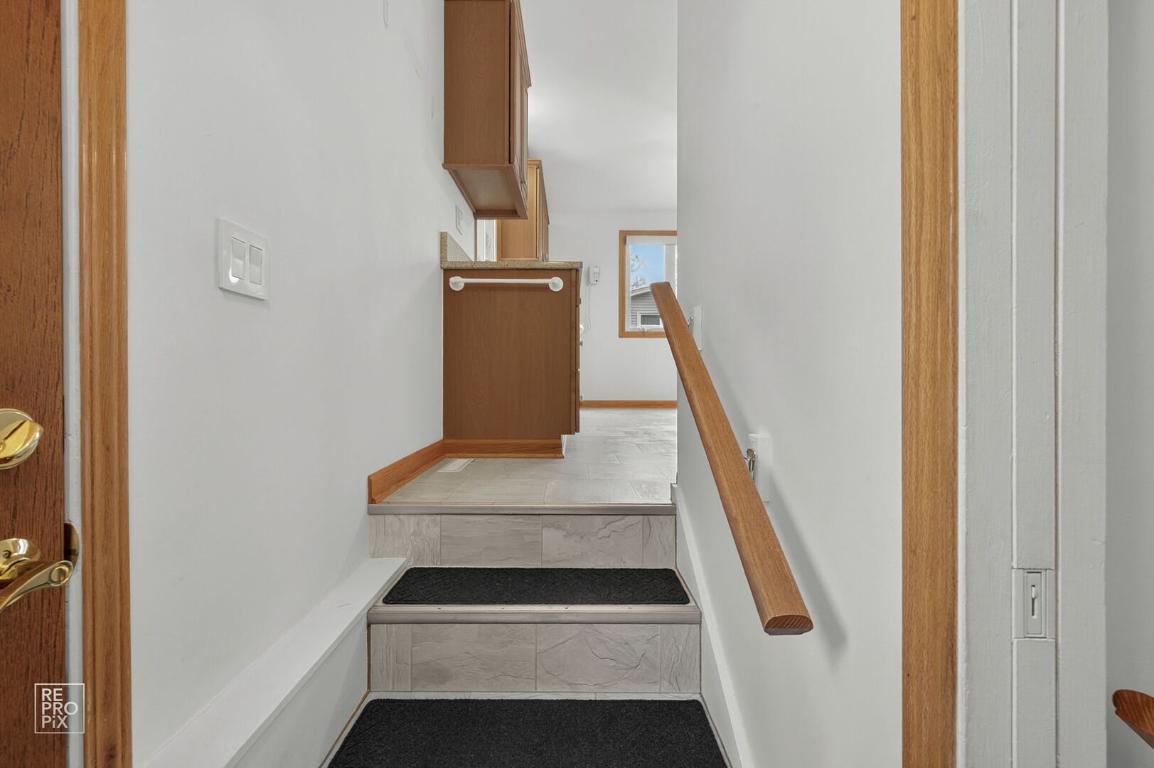 17954 W Big Oaks Road, Grayslake, IL 60030