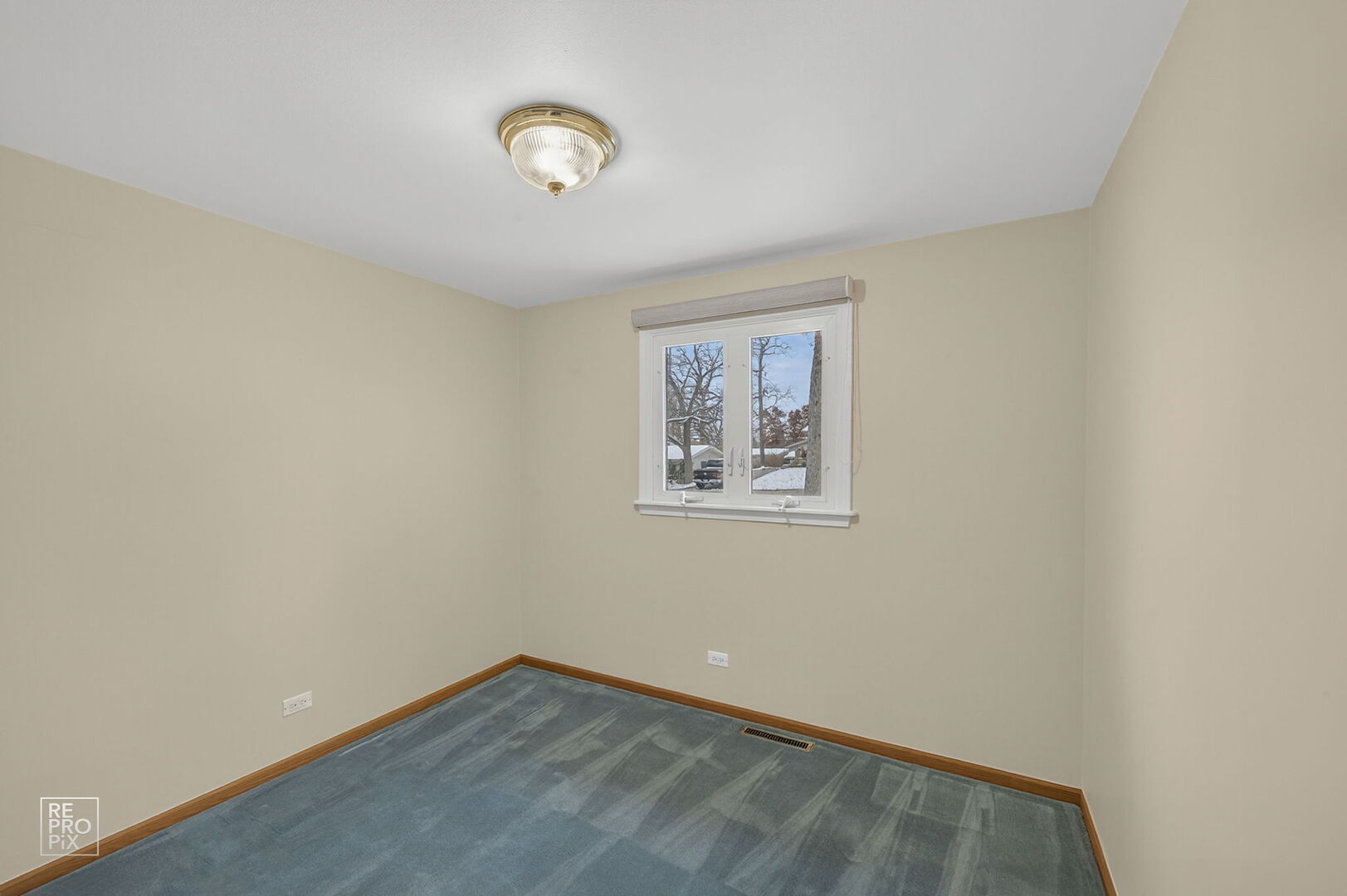 17954 W Big Oaks Road, Grayslake, IL 60030