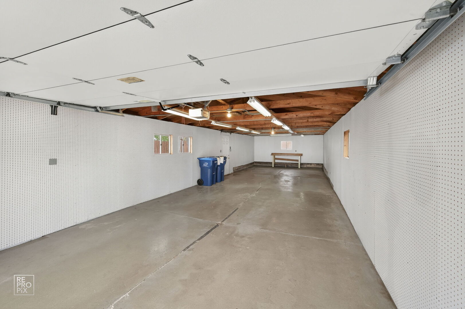 17954 W Big Oaks Road, Grayslake, IL 60030