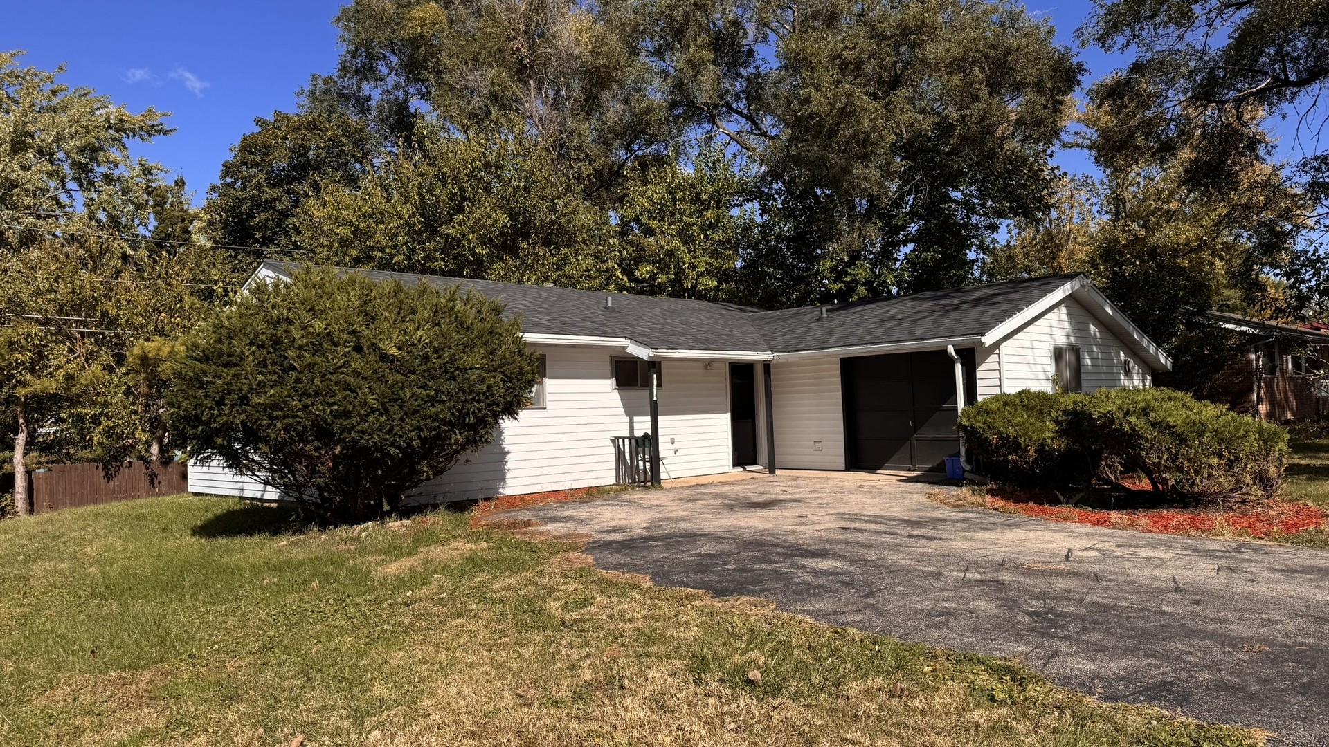 124 W Briarcliff Road, Bolingbrook, IL 60440