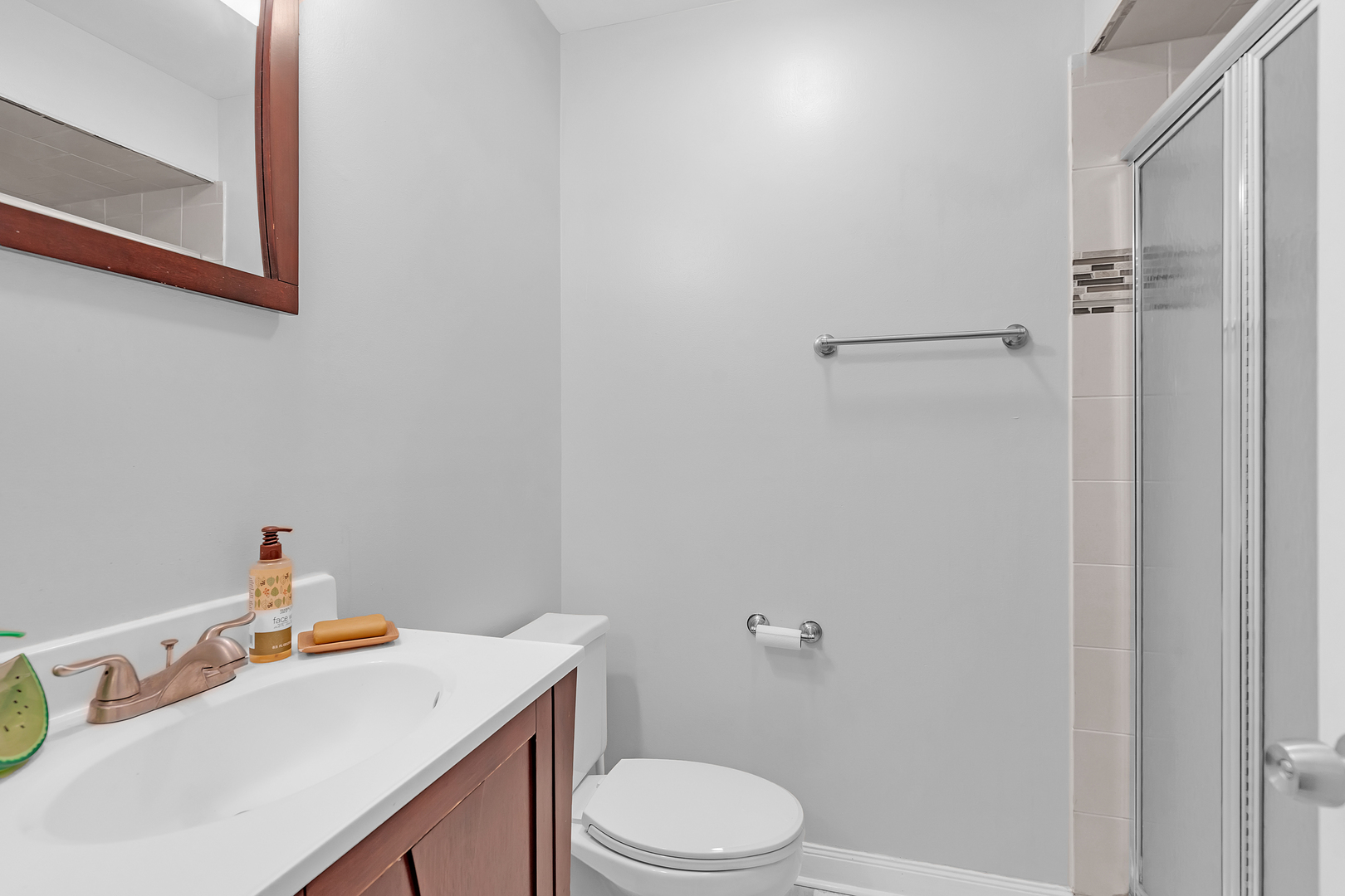 1218 BALLANTRAE Place #E, Mundelein, IL 60060