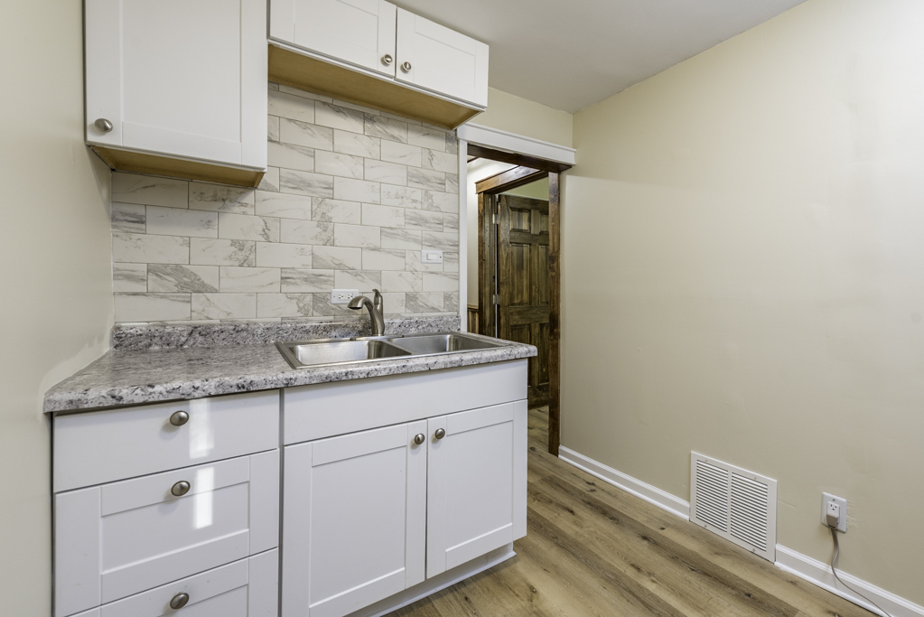 1414 Sheridan Road, Winthrop Harbor, IL 60096