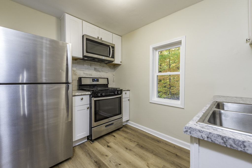 1414 Sheridan Road, Winthrop Harbor, IL 60096