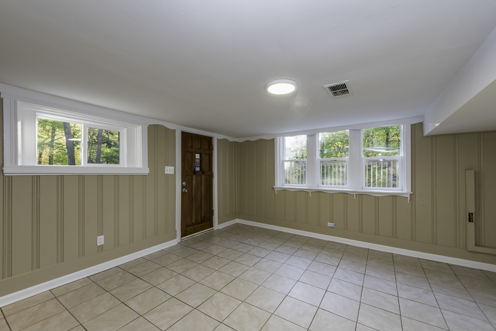 1414 Sheridan Road, Winthrop Harbor, IL 60096