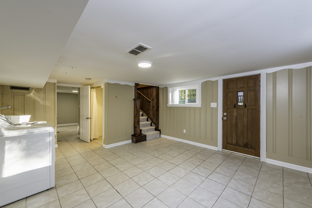 1414 Sheridan Road, Winthrop Harbor, IL 60096