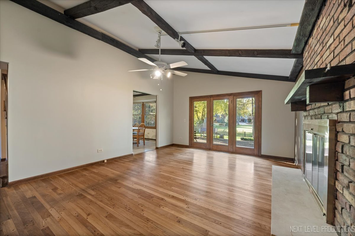 1228 Elizabeth Avenue, Naperville, IL 60540