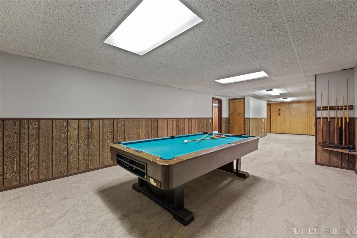 1228 Elizabeth Avenue, Naperville, IL 60540