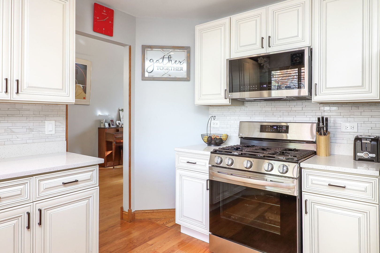 122 Arbor Avenue, Sugar Grove, IL 60554