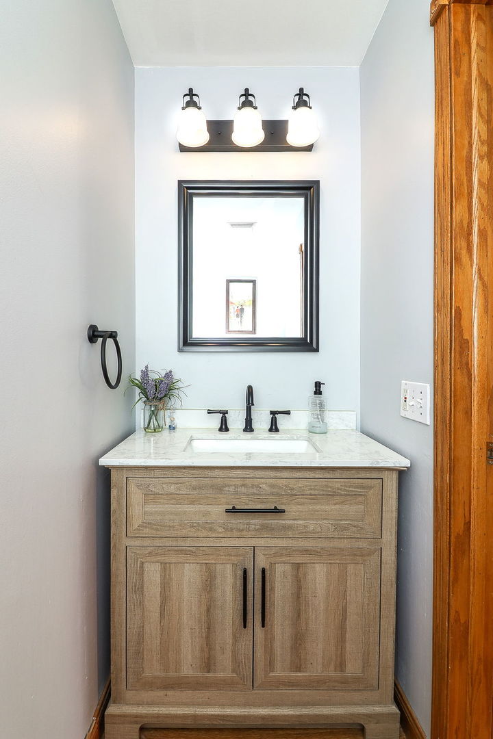 122 Arbor Avenue, Sugar Grove, IL 60554