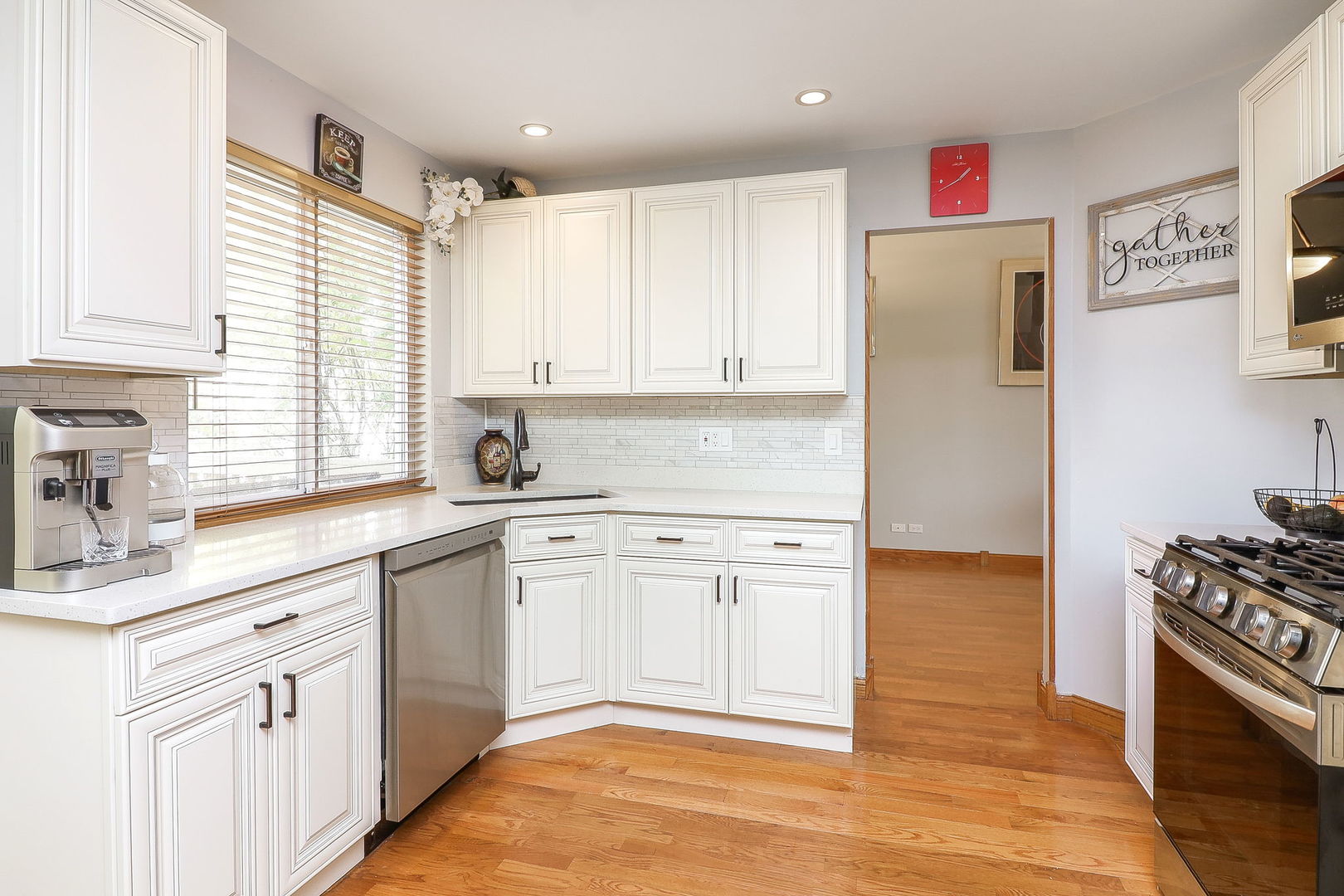 122 Arbor Avenue, Sugar Grove, IL 60554