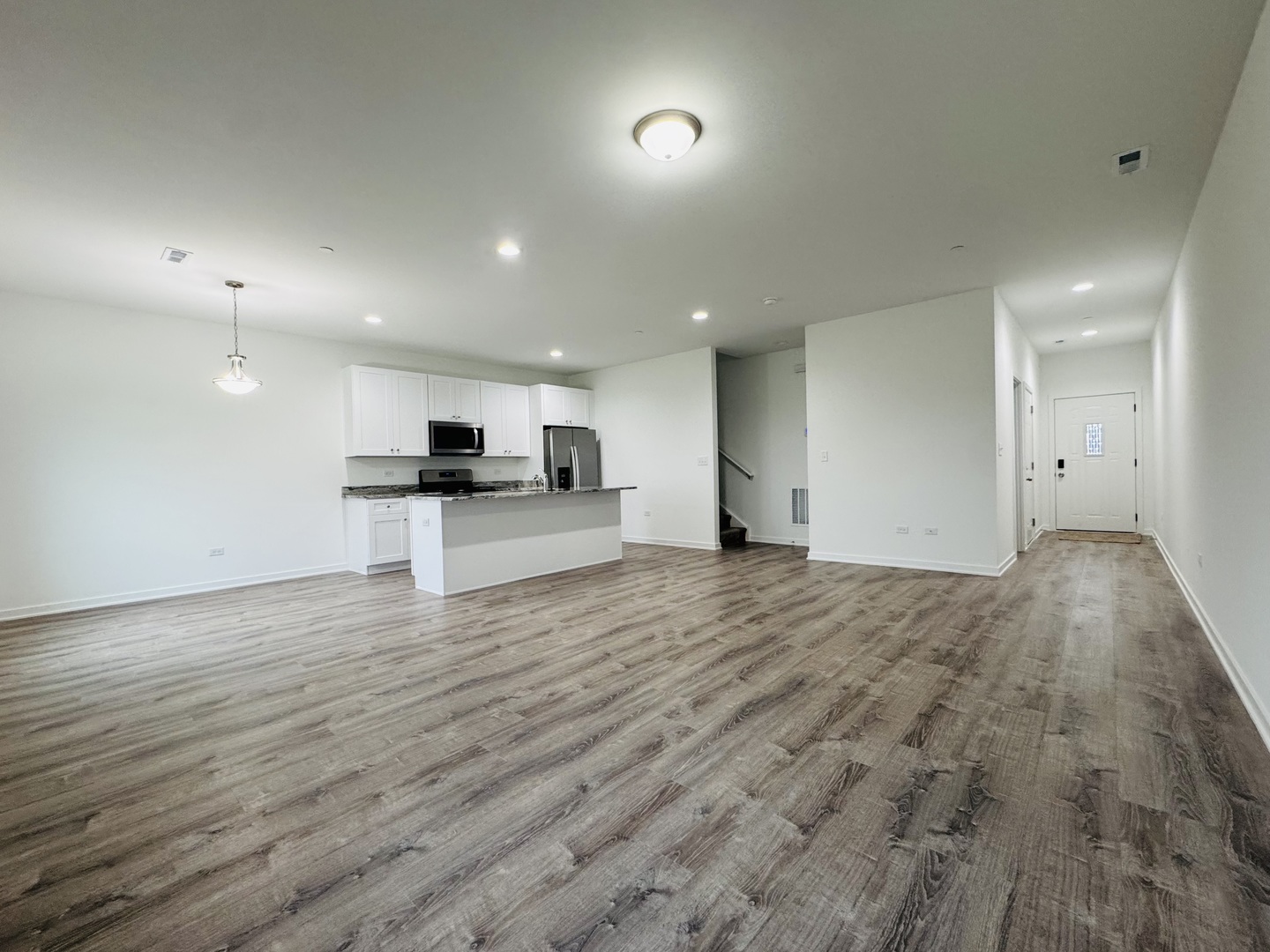 1245 Gillespie Lane, Yorkville, IL 60560