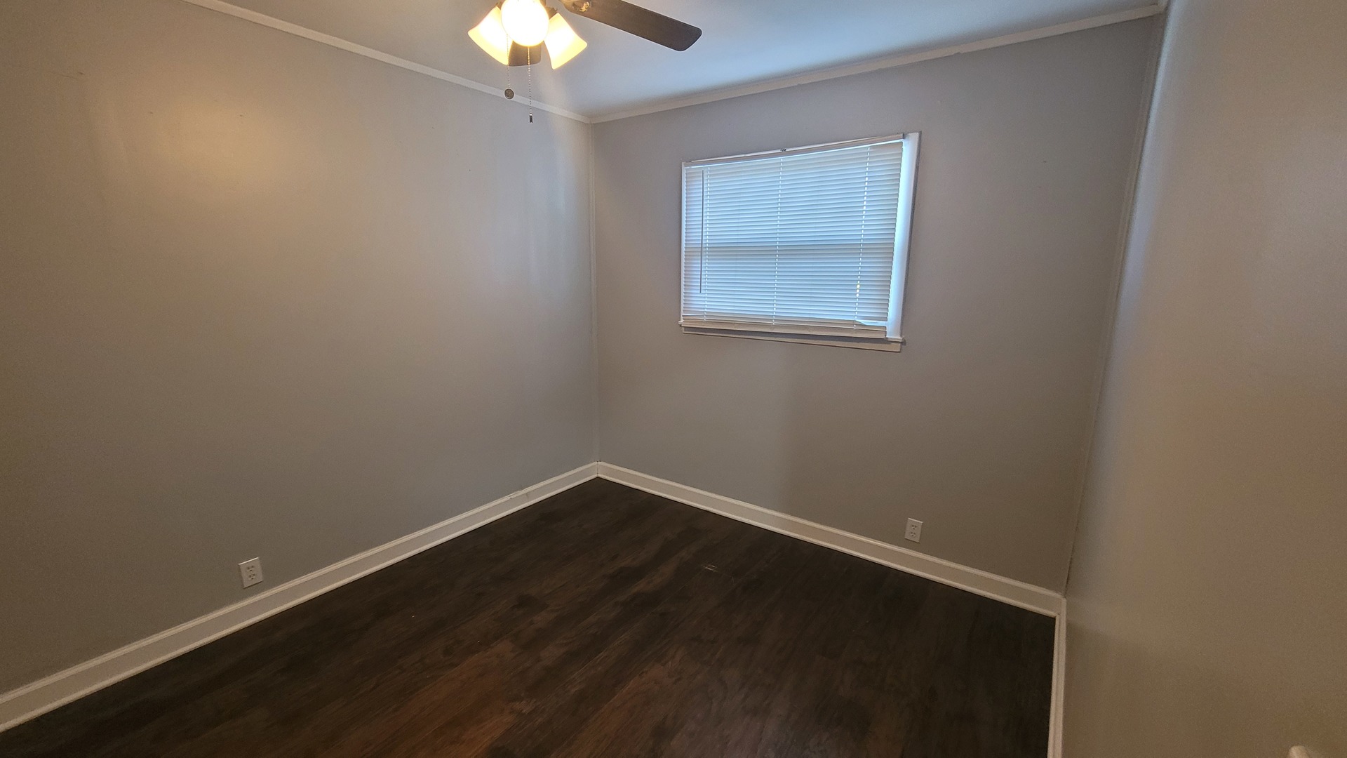34 Hickory Drive, Carpentersville, IL 60110
