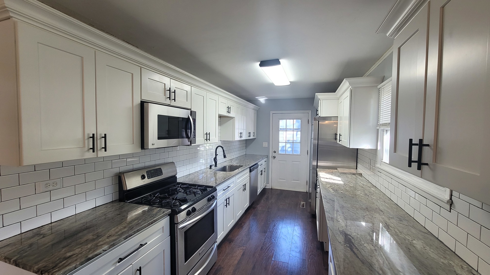 34 Hickory Drive, Carpentersville, IL 60110