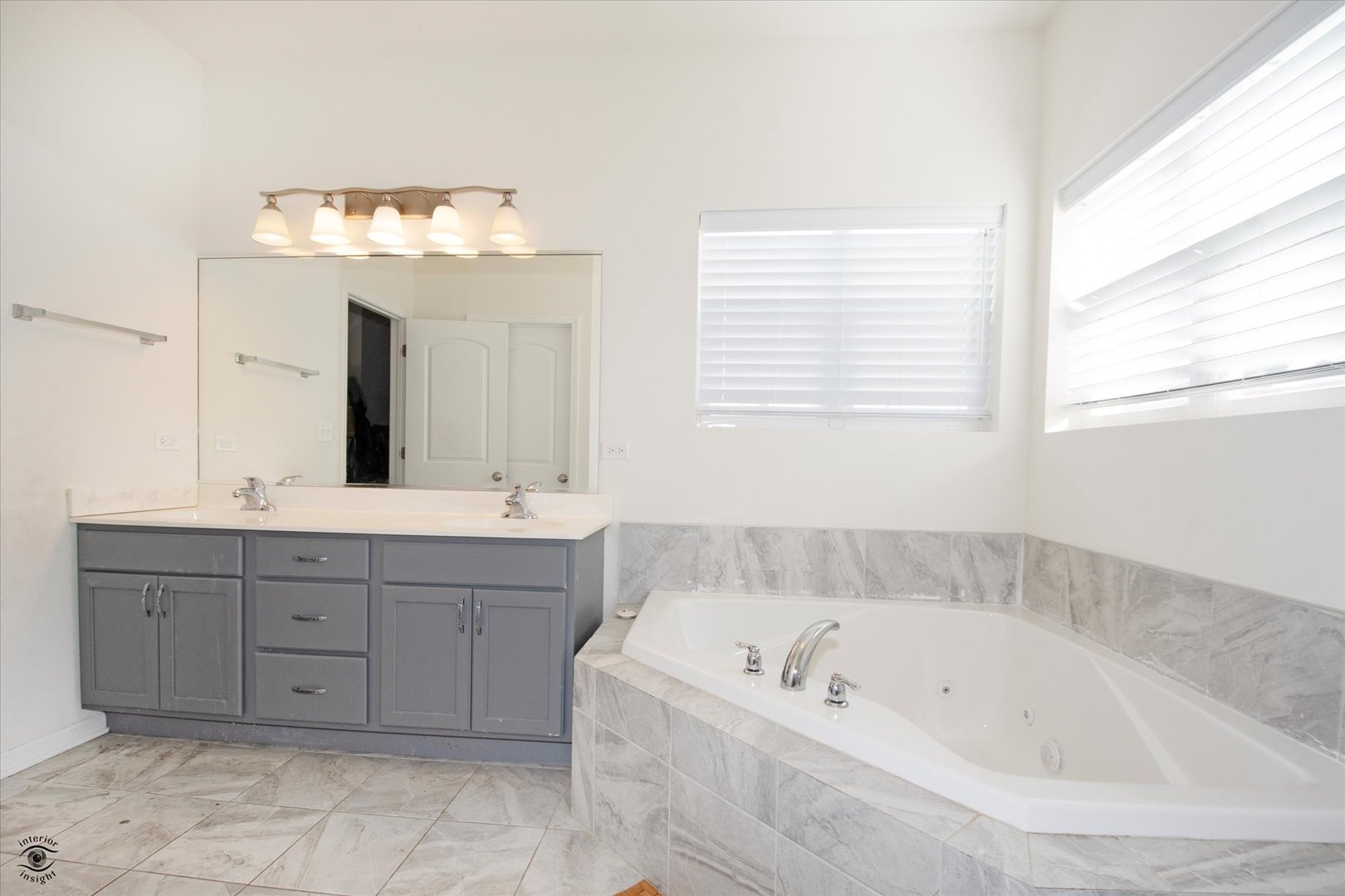 19811 Margaret Court, Lynwood, IL 60411