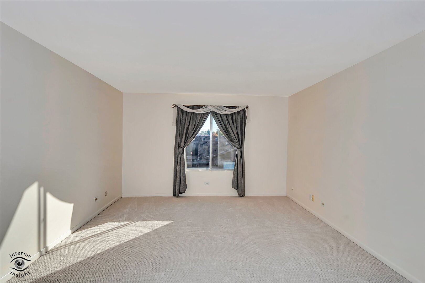 1327 Cass Lane #301, Westmont, IL 60559