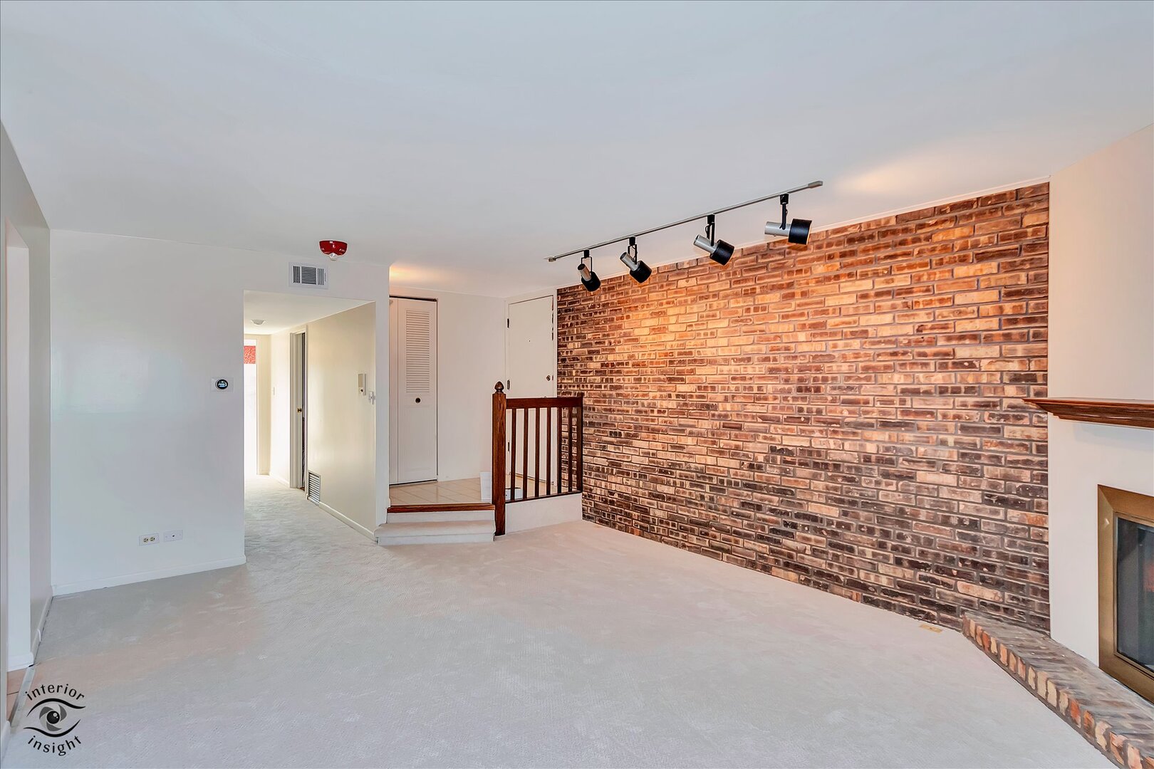 1327 Cass Lane #301, Westmont, IL 60559