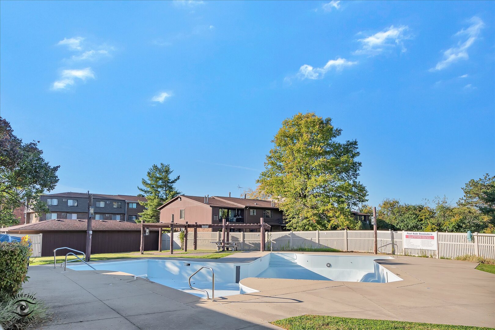 1327 Cass Lane #301, Westmont, IL 60559