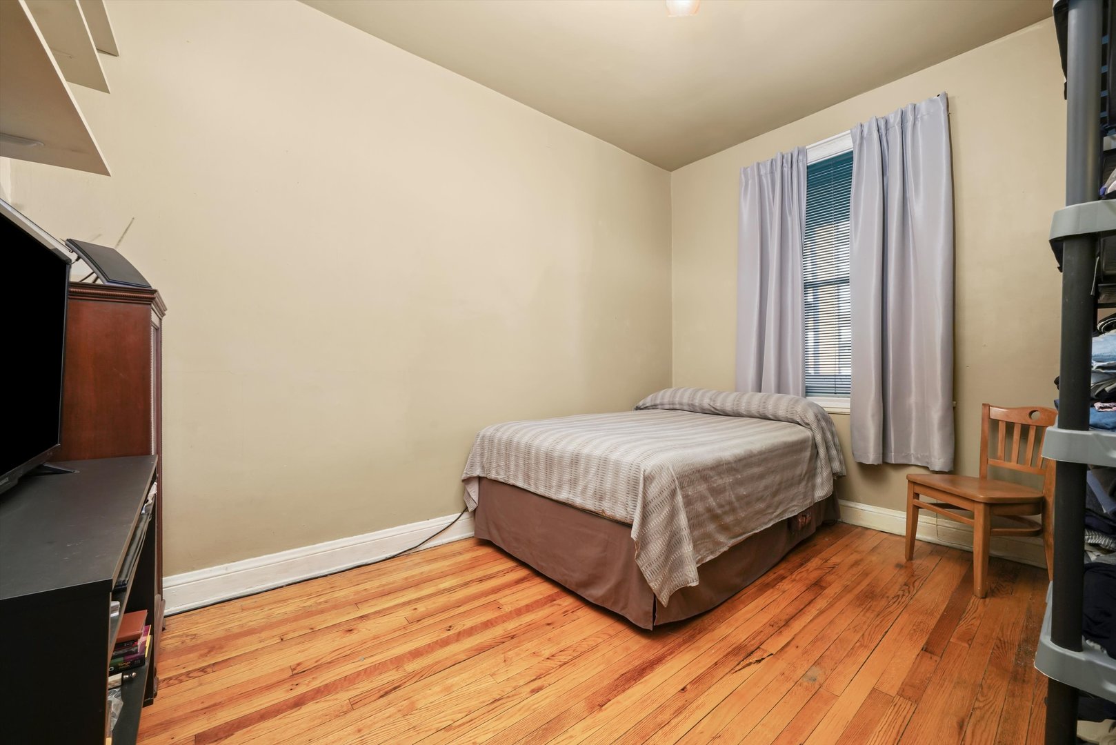 4168 N Clarendon Avenue #2N, Chicago, IL 60613
