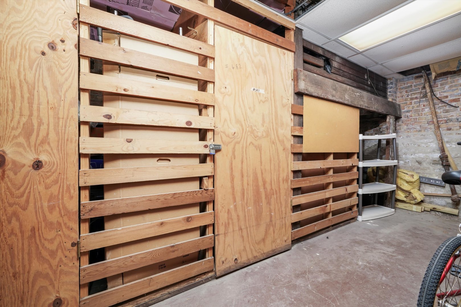 4168 N Clarendon Avenue #2N, Chicago, IL 60613