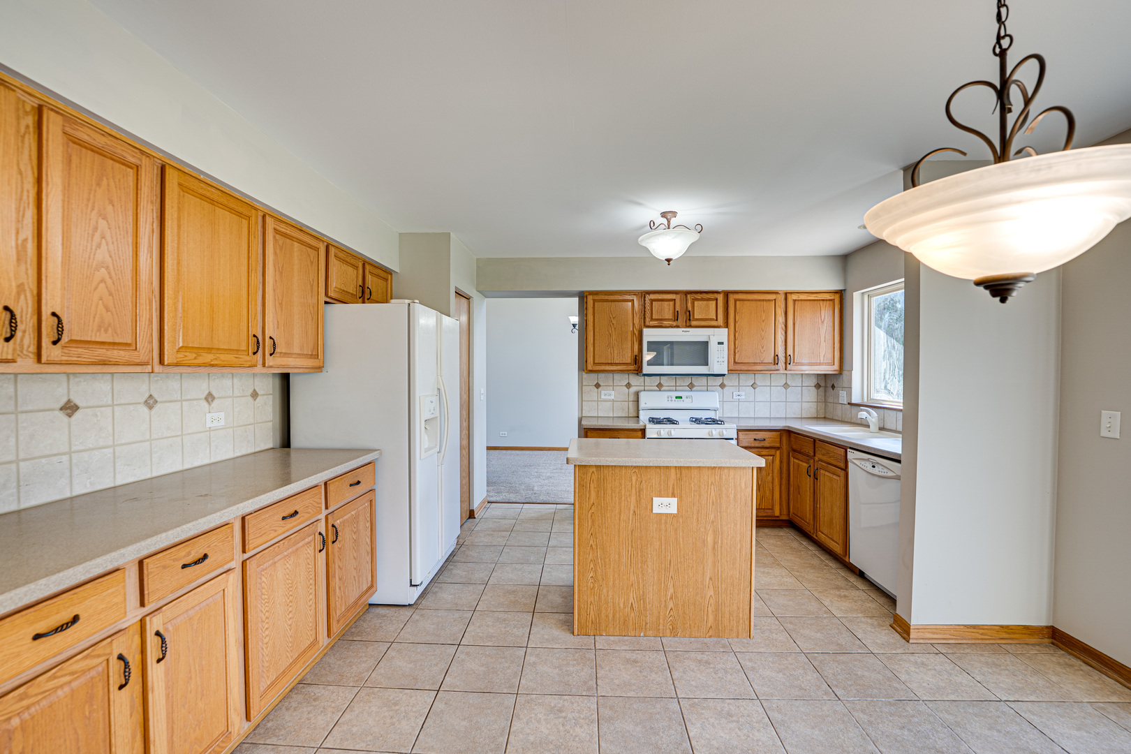 2328 Lexington Lane, Naperville, IL 60540