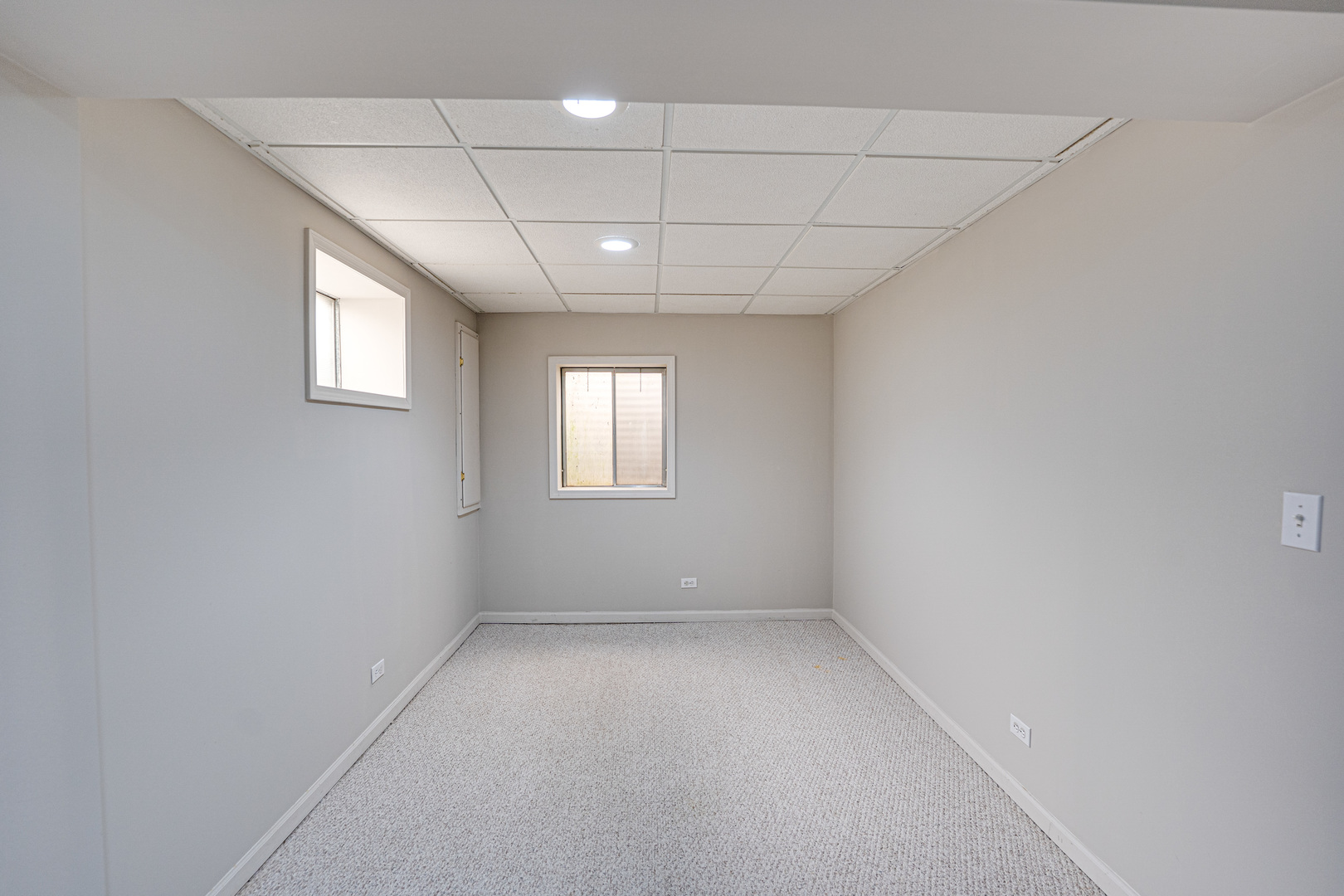 2328 Lexington Lane, Naperville, IL 60540