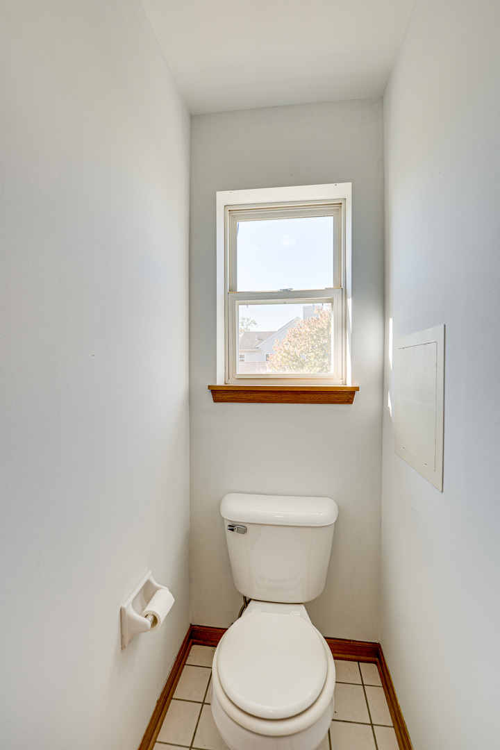 2328 Lexington Lane, Naperville, IL 60540