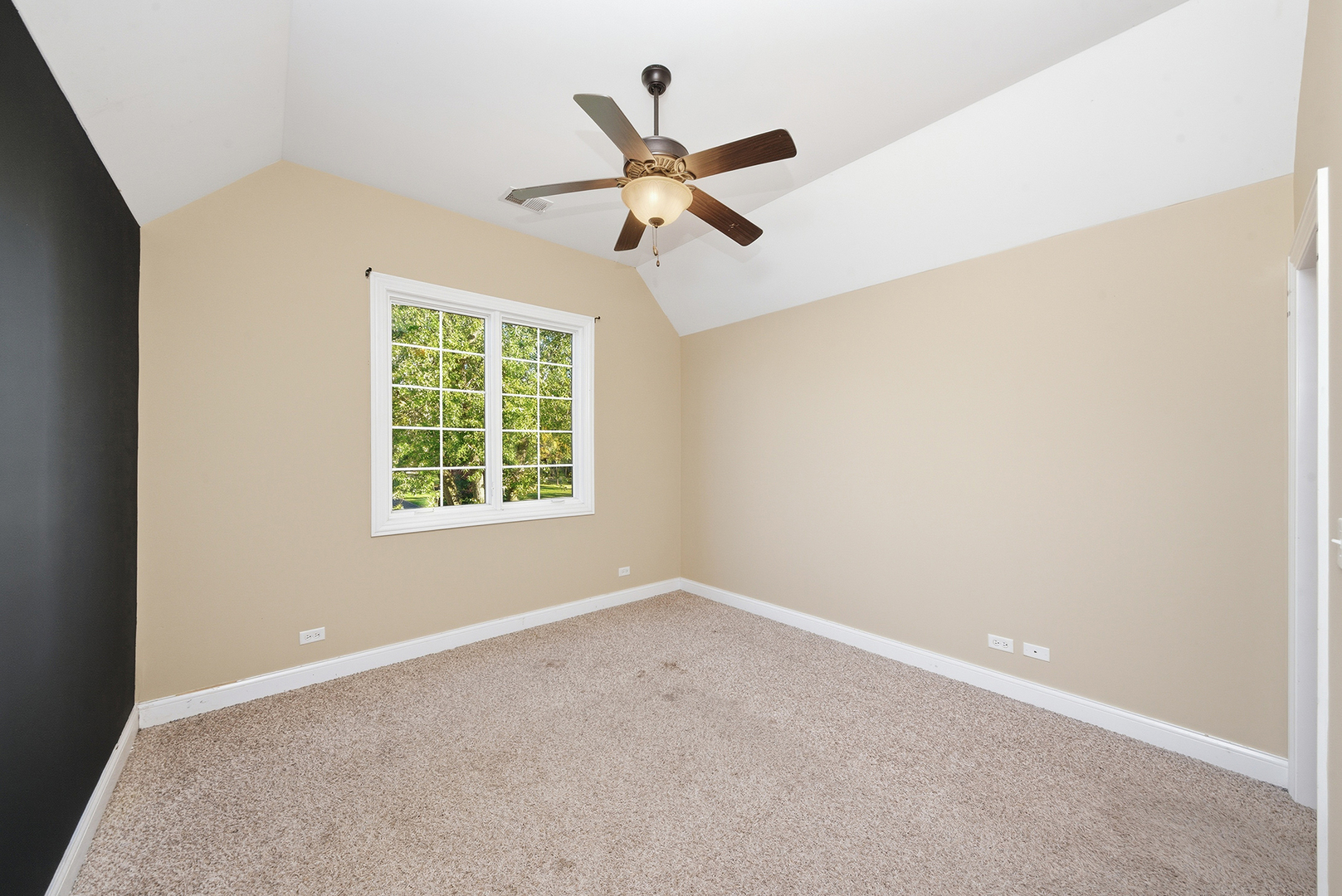 4004 Venard Road, Downers Grove, IL 60515