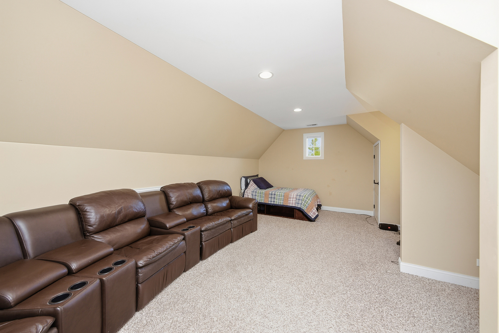 4004 Venard Road, Downers Grove, IL 60515