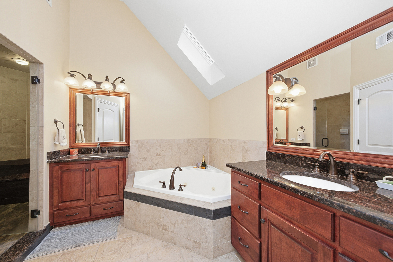 4004 Venard Road, Downers Grove, IL 60515