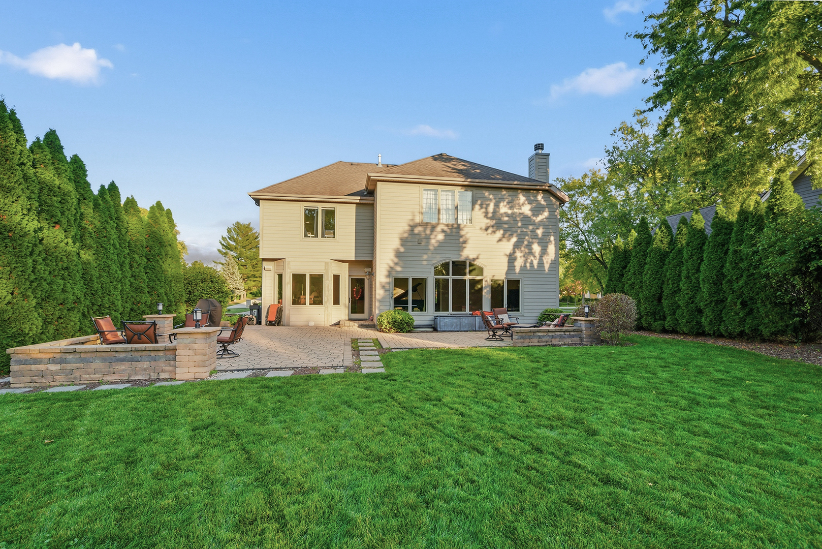 4004 Venard Road, Downers Grove, IL 60515