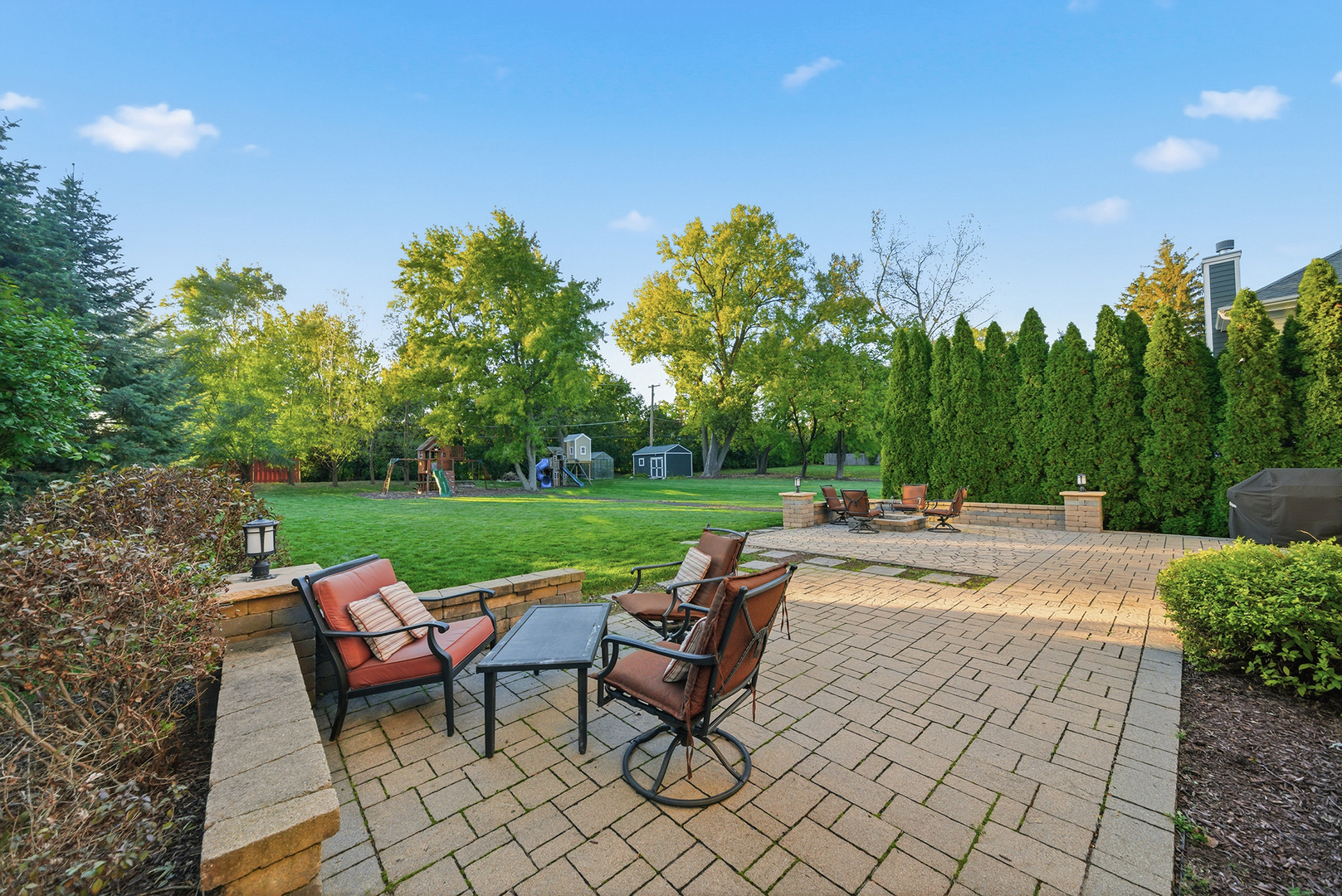 4004 Venard Road, Downers Grove, IL 60515