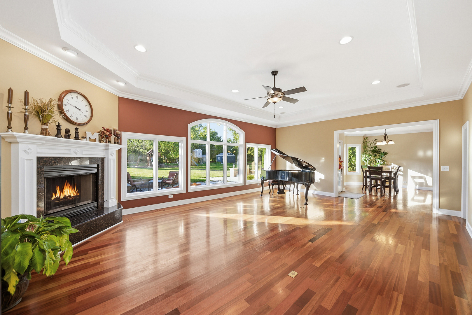 4004 Venard Road, Downers Grove, IL 60515