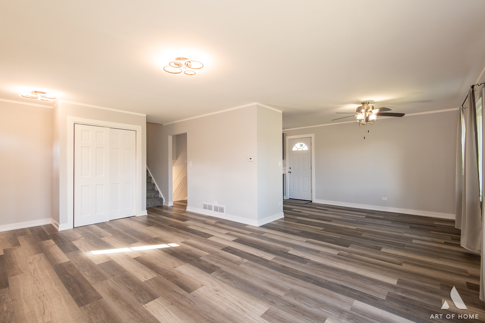 10956 S Nagle Avenue, Worth, IL 60482