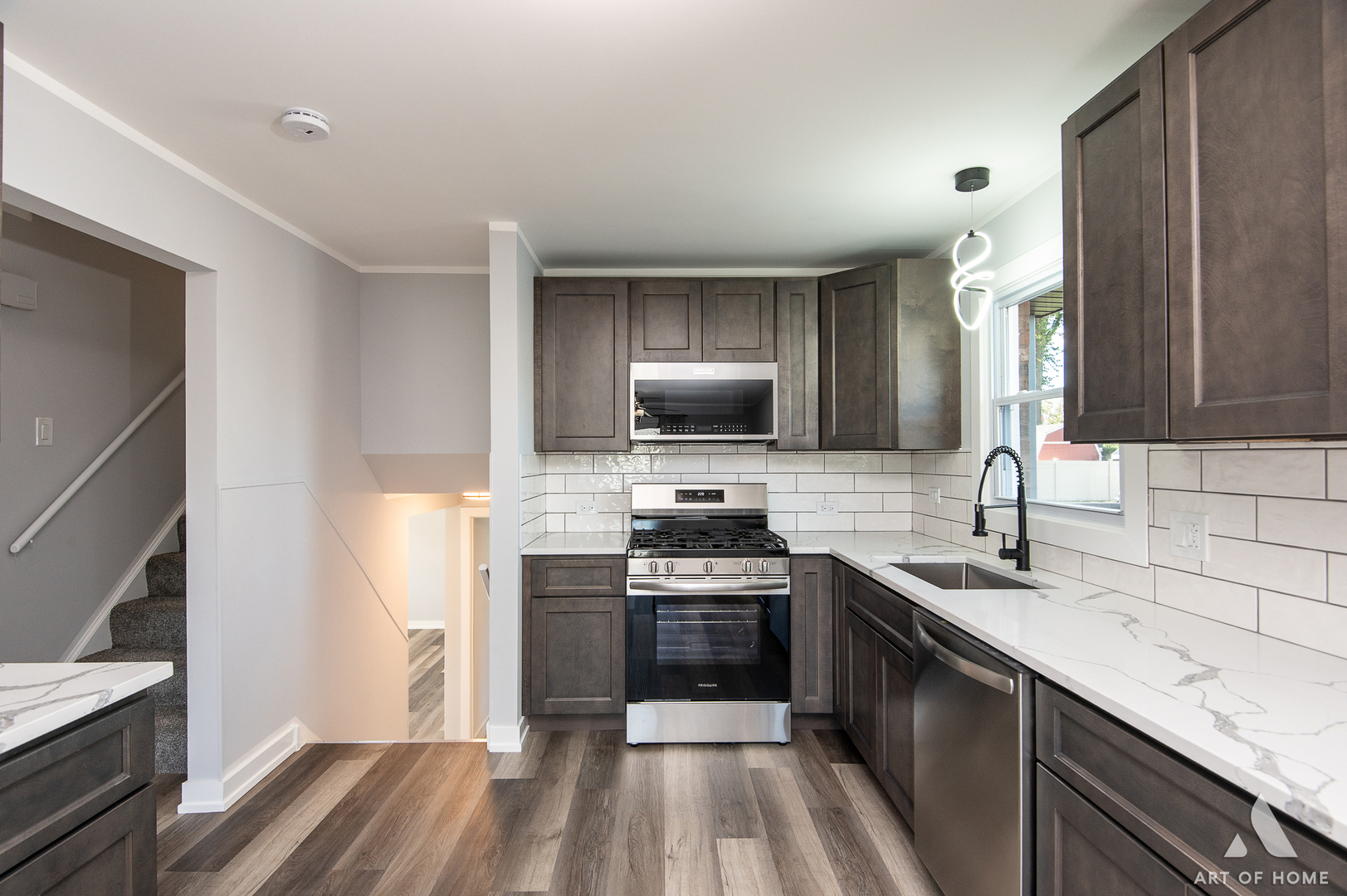 10956 S Nagle Avenue, Worth, IL 60482