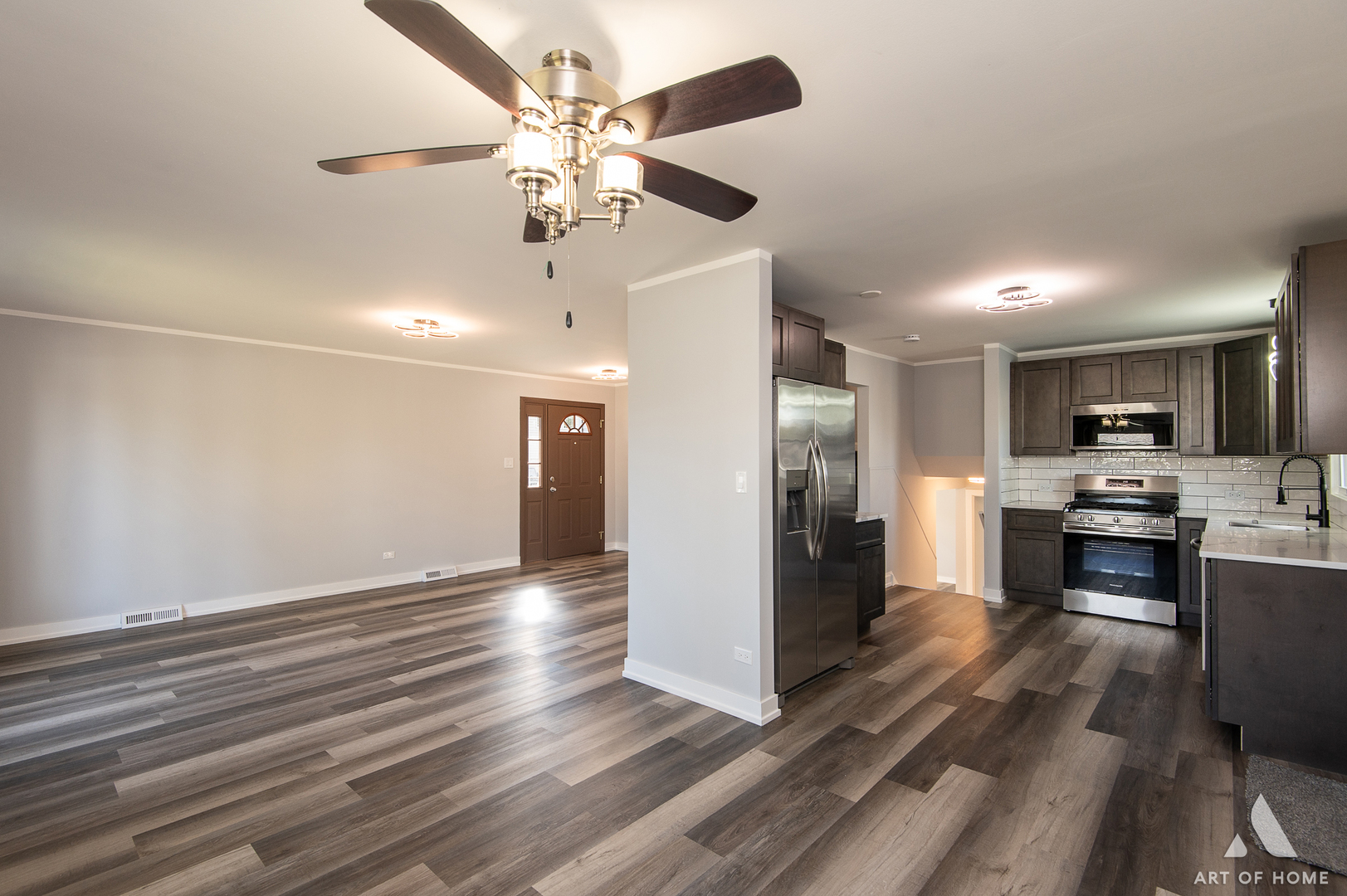 10956 S Nagle Avenue, Worth, IL 60482