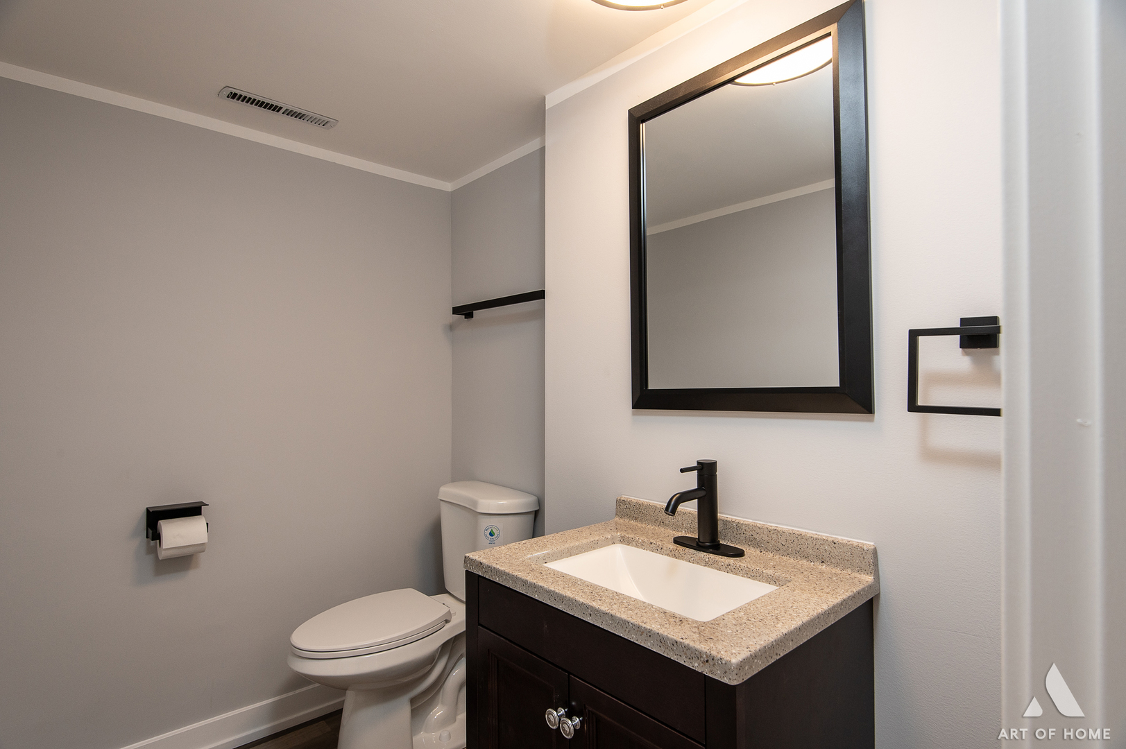 10956 S Nagle Avenue, Worth, IL 60482