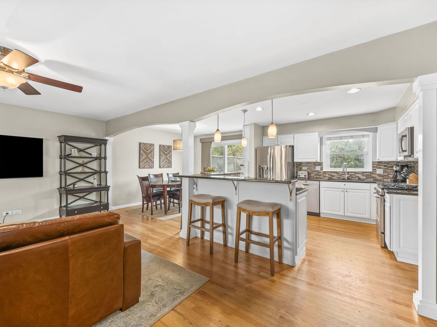 212 55th Place, Downers Grove, IL 60516