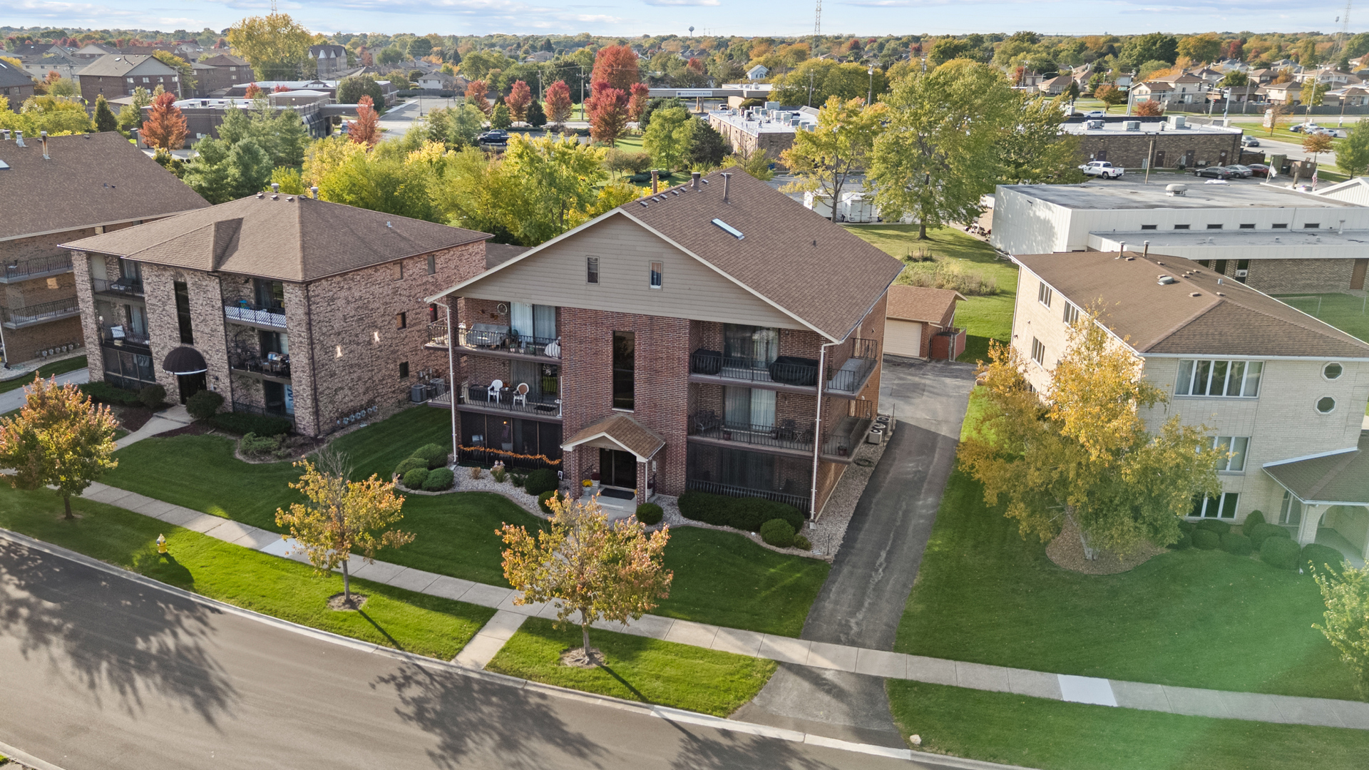 16718 PAXTON Avenue #1S, Tinley Park, IL 60477