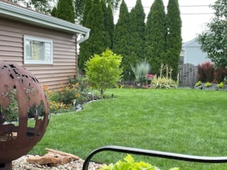 1157 W Grant Drive, Des Plaines, IL 60016