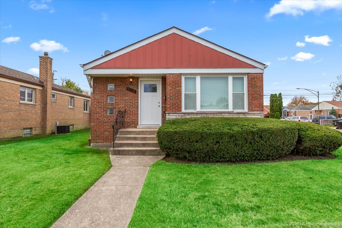 8154 S Karlov Avenue, Chicago, IL 60652