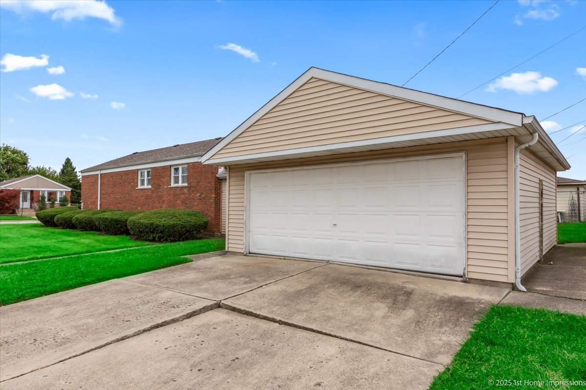 8154 S Karlov Avenue, Chicago, IL 60652