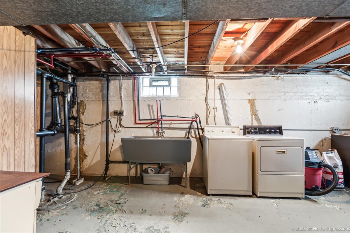 8154 S Karlov Avenue, Chicago, IL 60652