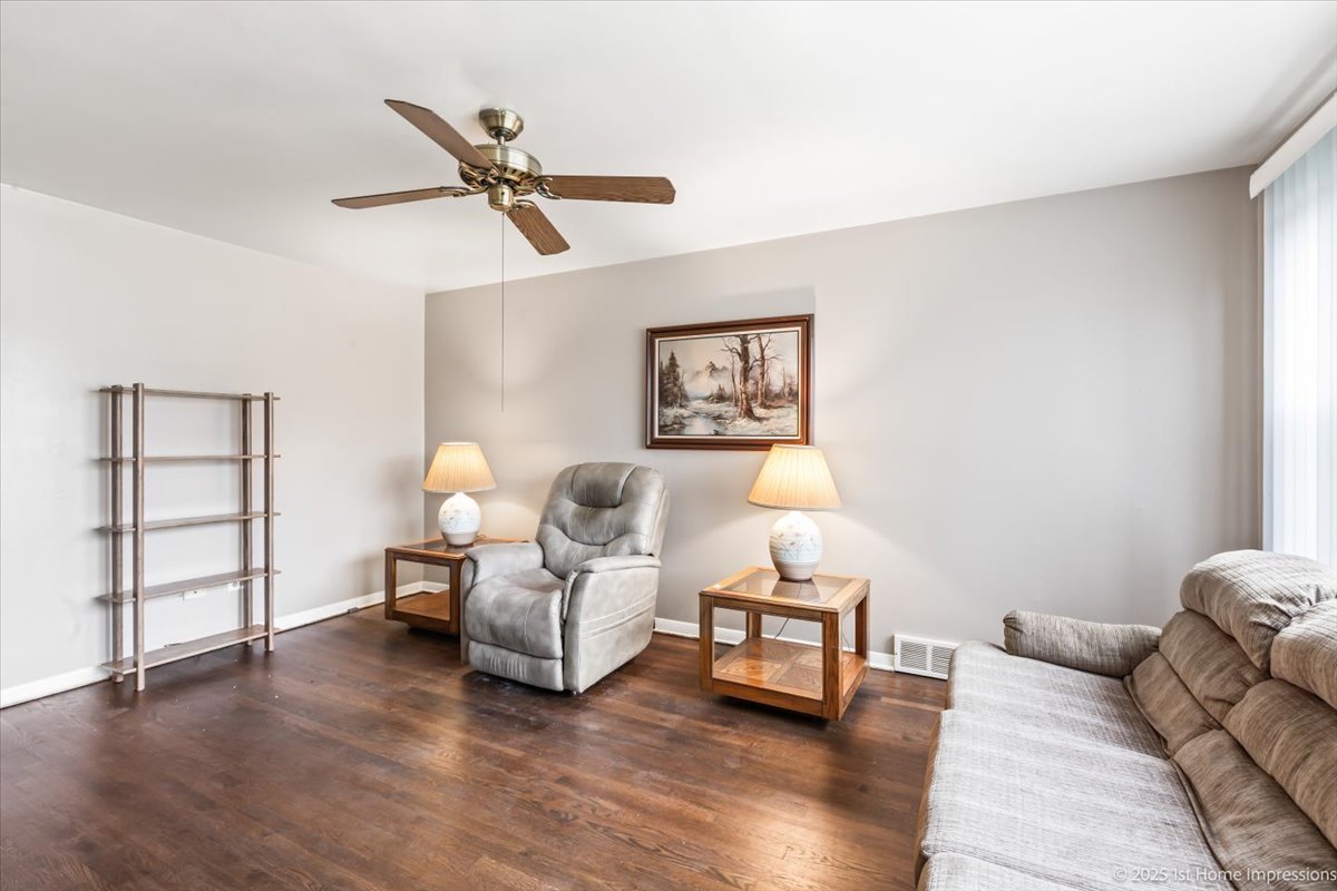 8154 S Karlov Avenue, Chicago, IL 60652