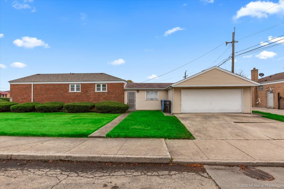 8154 S Karlov Avenue, Chicago, IL 60652